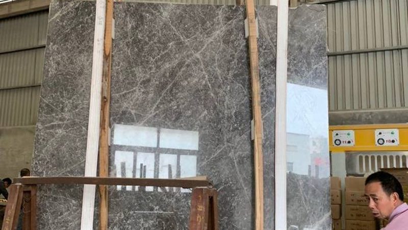 透光石背景墙尺寸之谜：揭秘其关键参数与选型逻辑**