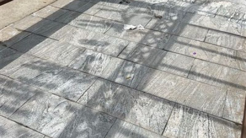 芝麻灰花岗岩路沿石：了解其价值与选购要点**